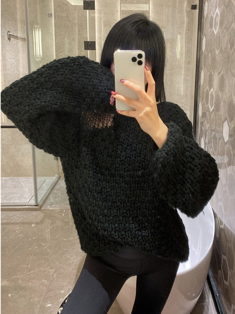 Cozy Elegance: The JESSIKA Sweater