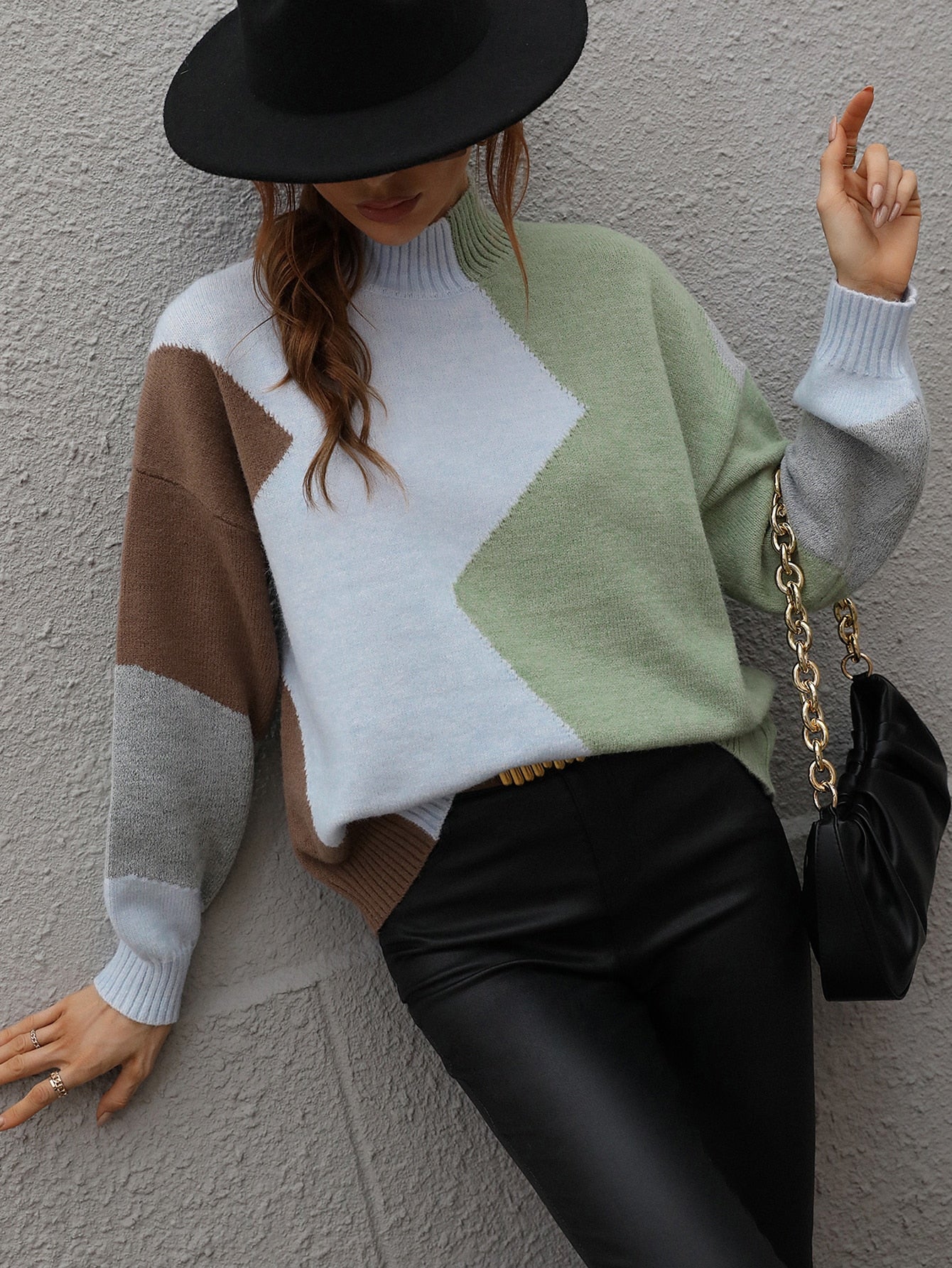 Chic Diana Geometric Knit Sweater