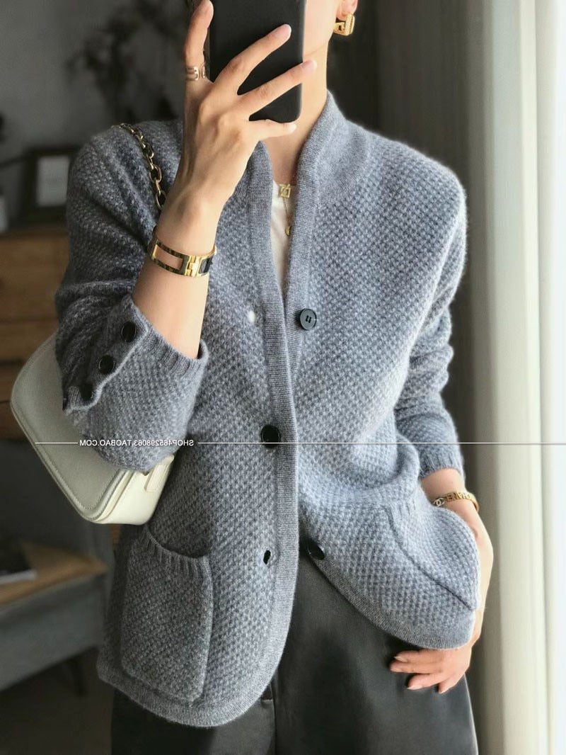 Luxurious Miona Cashmere Cardigan for Ultimate Comfort