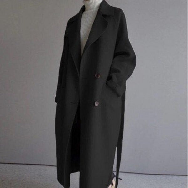 Laura's Elegant Winter Wool Coat