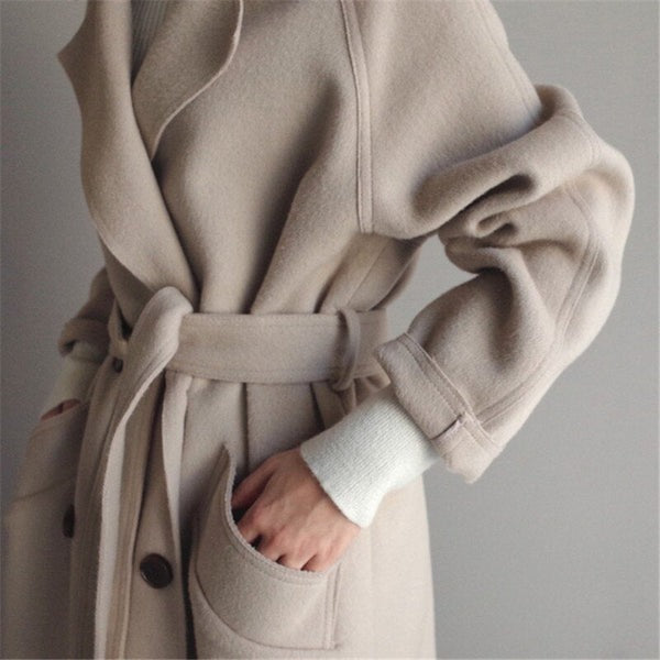 Laura's Elegant Winter Wool Coat