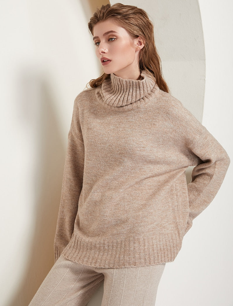 Cozy Elegance: The KAILA Sweater