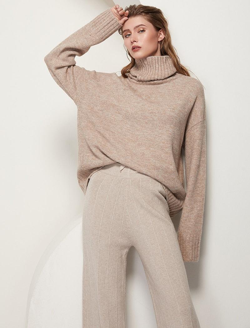 Cozy Elegance: The KAILA Sweater